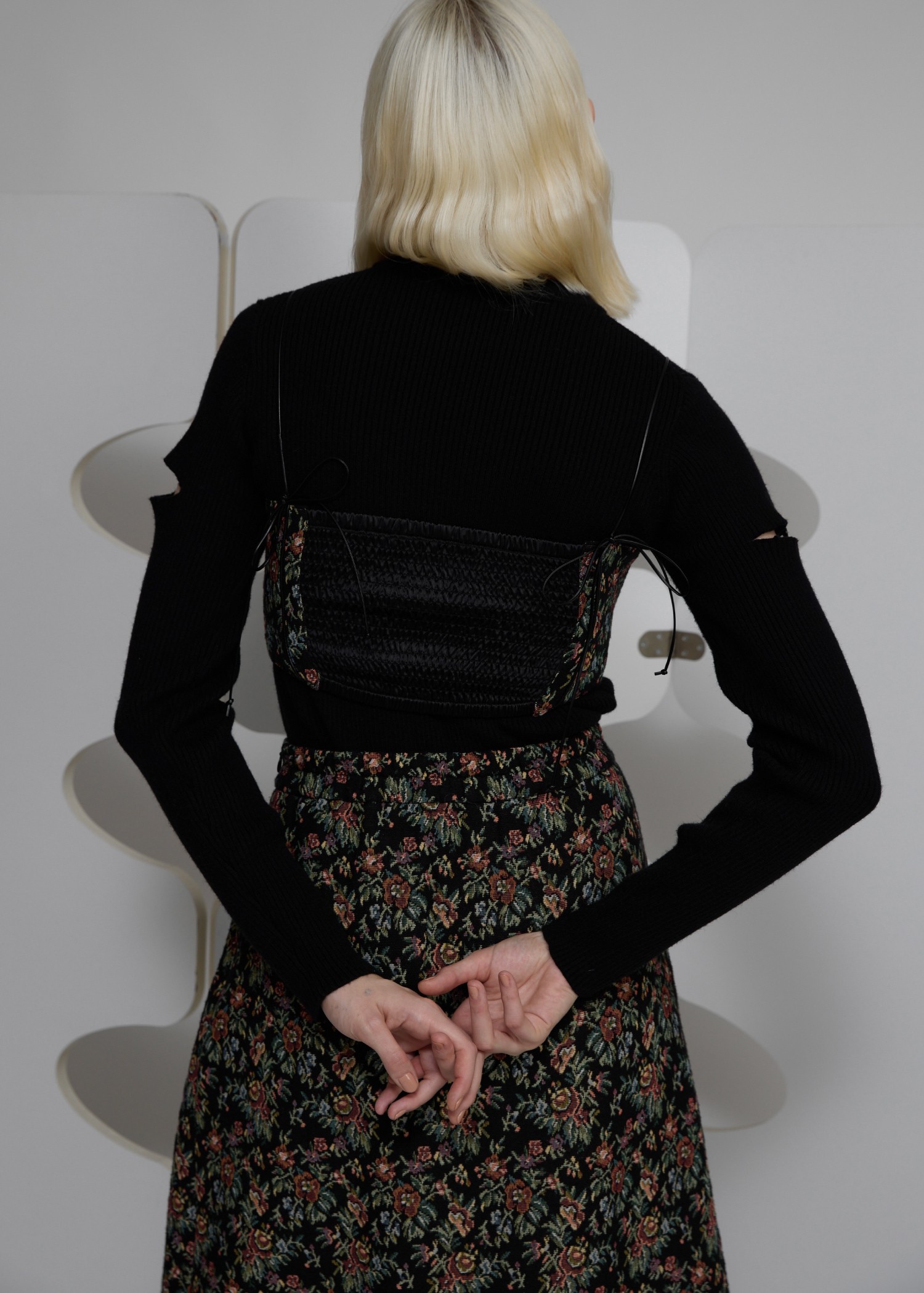 gobelin bustier & constructive cocoon SK set up