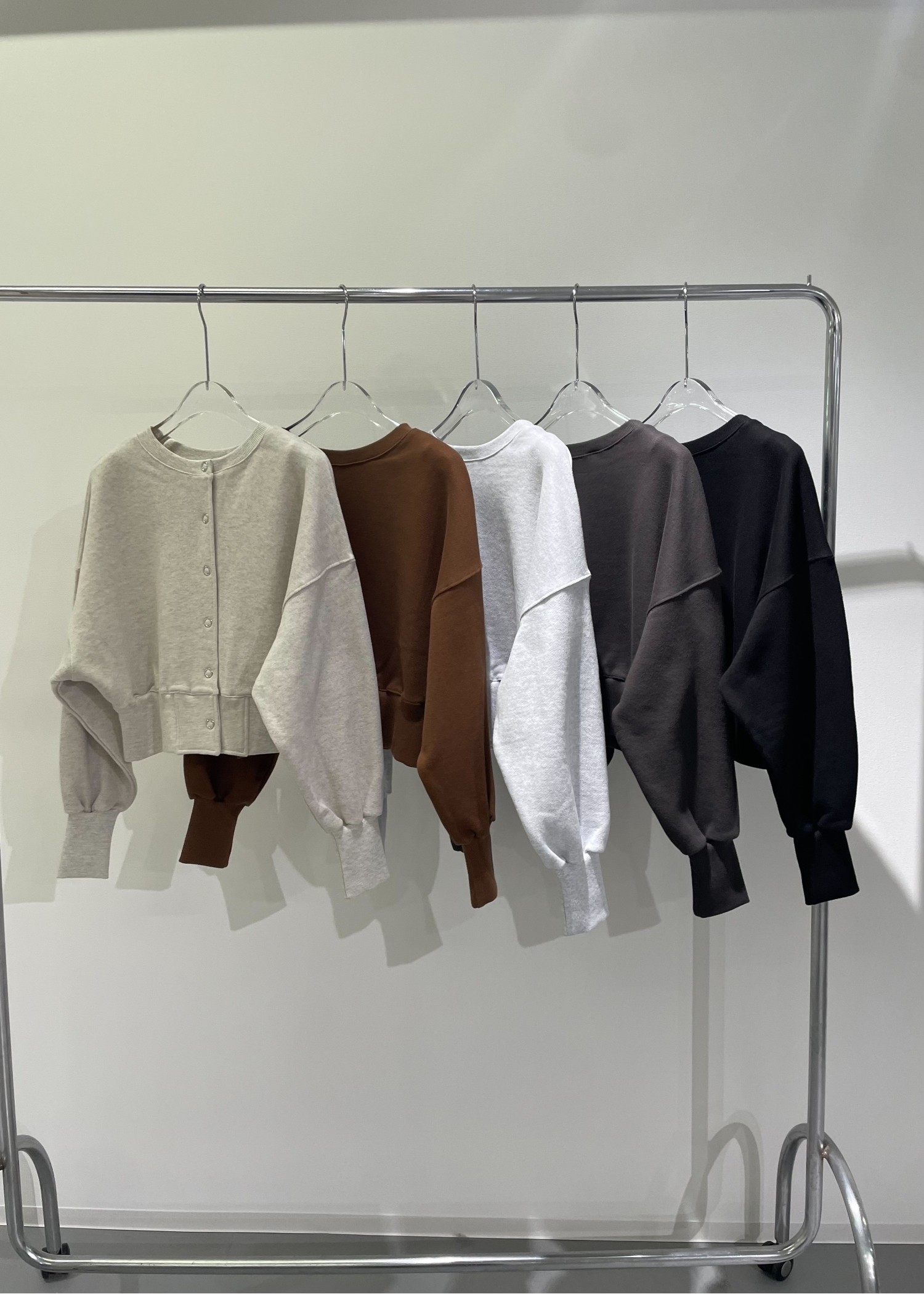 short cropped ring button 3way sweat