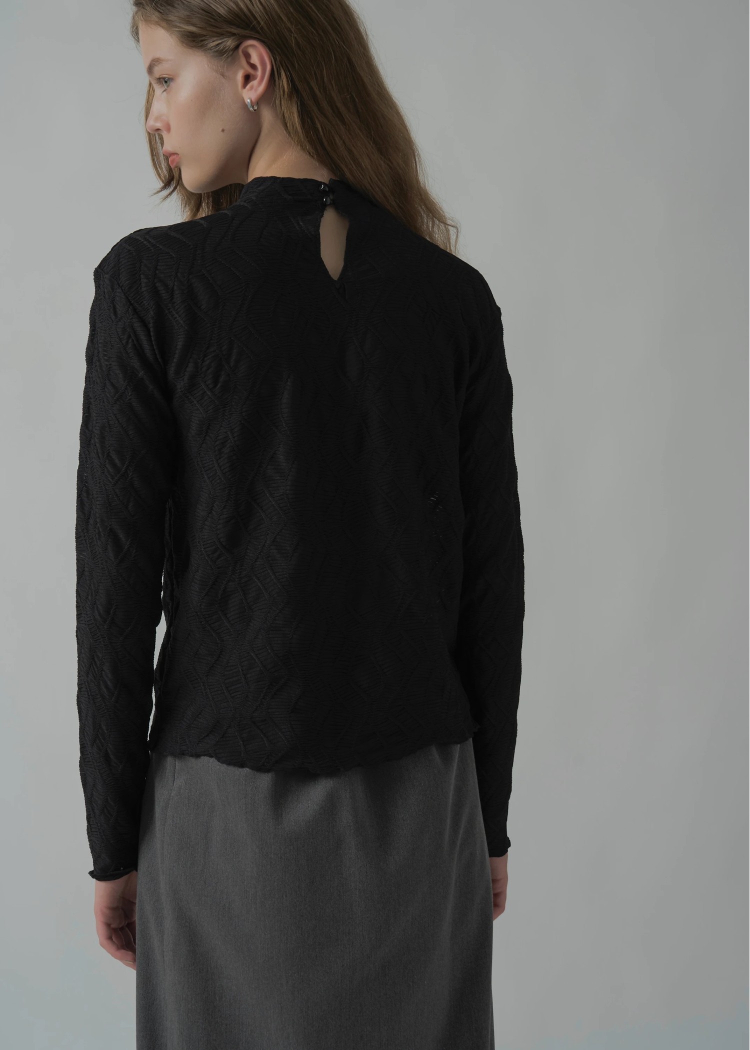 wave jacquard high neck sheer tops