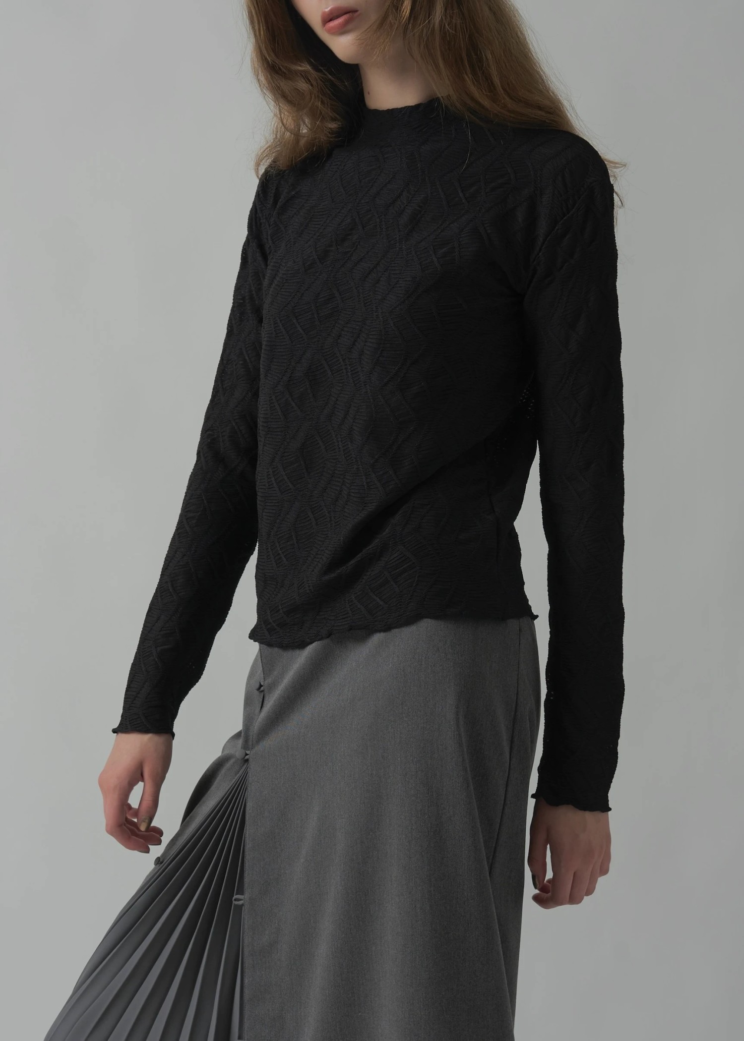 wave jacquard high neck sheer tops