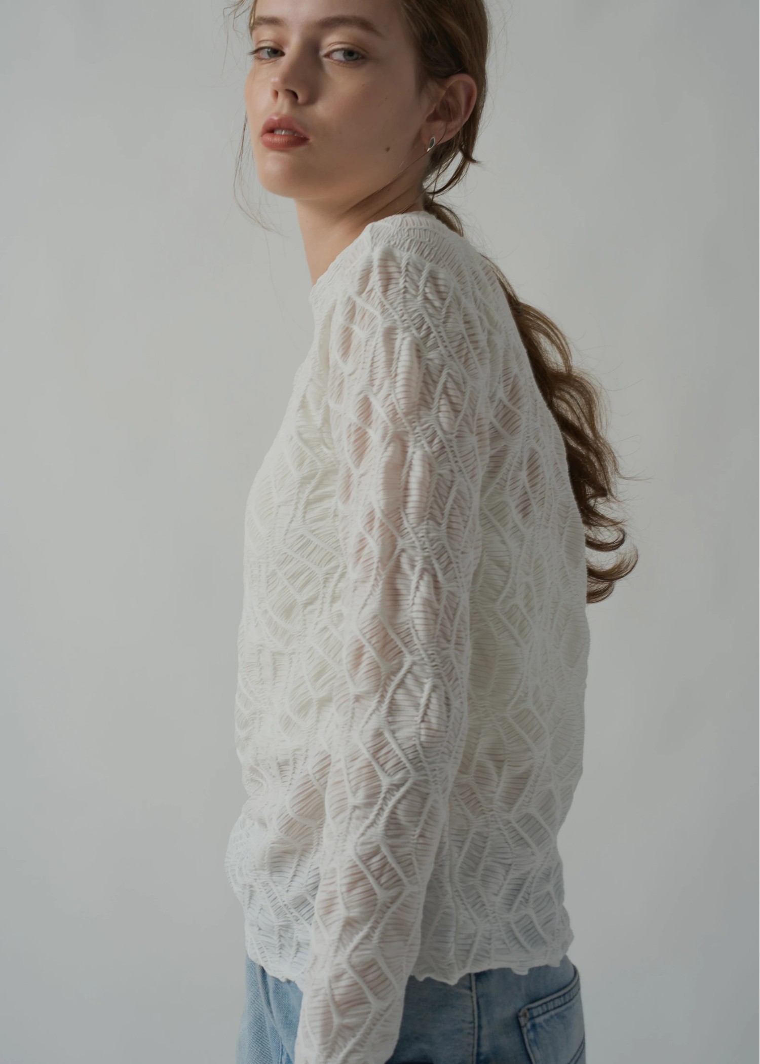 wave jacquard high neck sheer tops