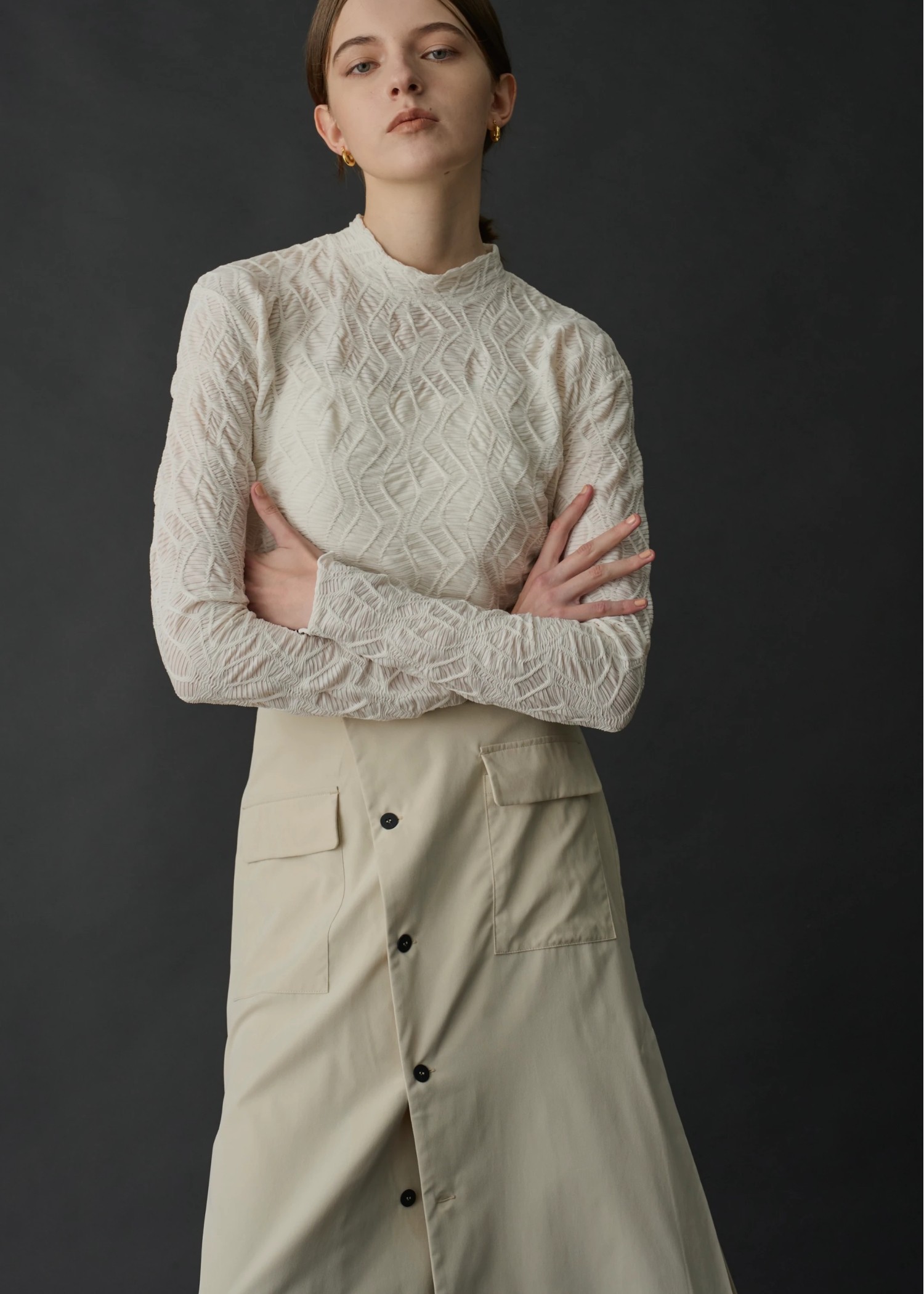 wave jacquard high neck sheer tops