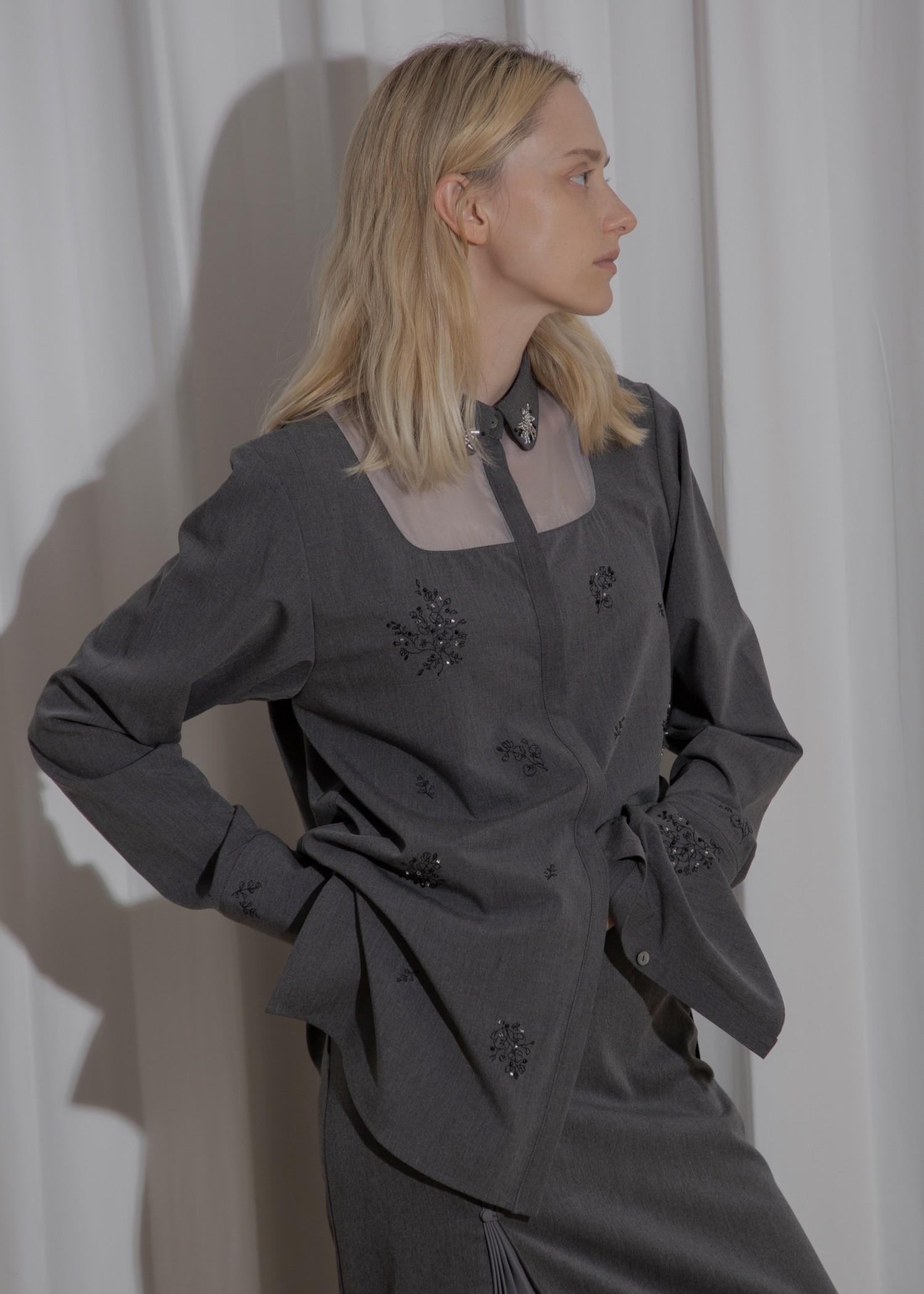 embroidery bijou motif sheer changeover SH