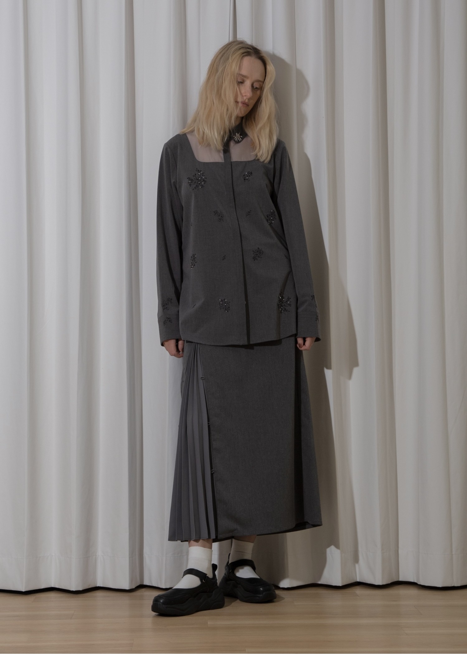 embroidery bijou motif sheer changeover SH