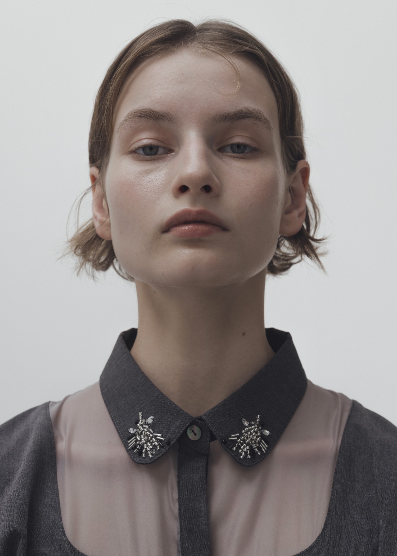 embroidery bijou motif sheer changeover SH