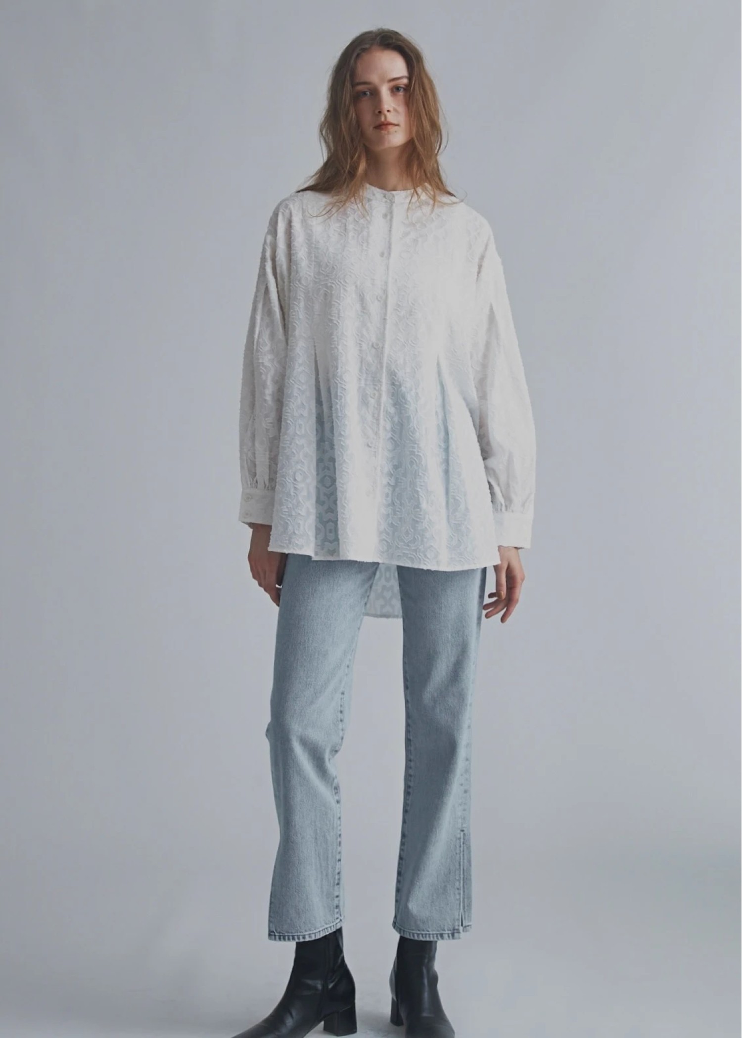 band collar round tuck flare shirt