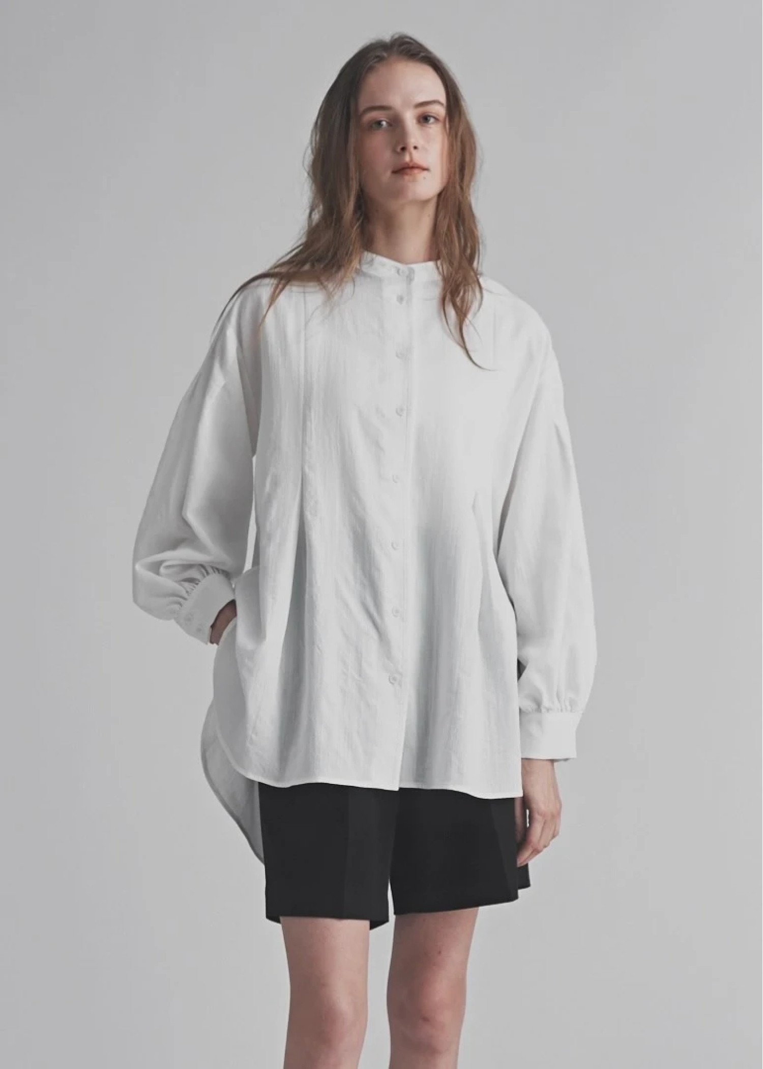 band collar round tuck flare shirt