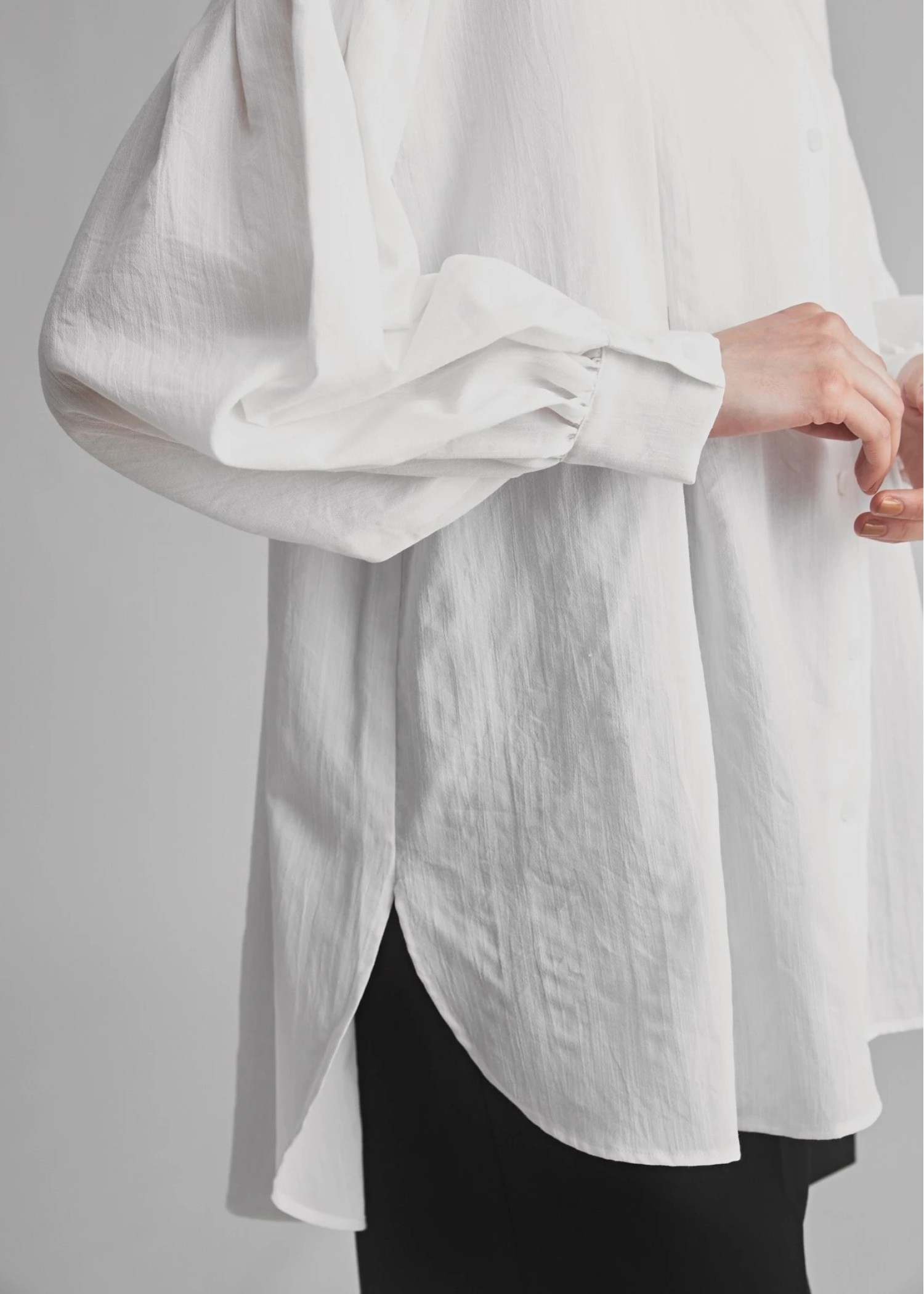 band collar round tuck flare shirt