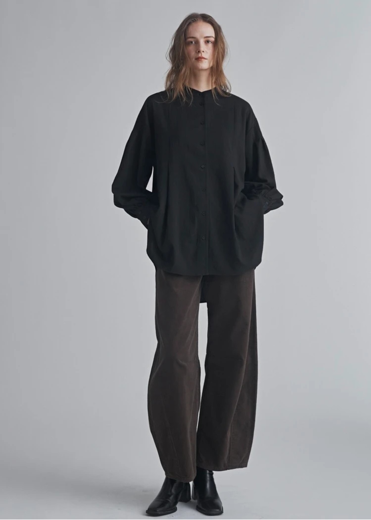 band collar round tuck flare shirt