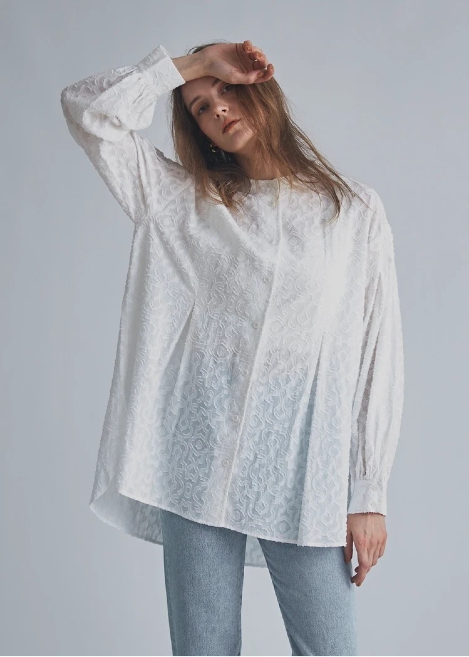 band collar round tuck flare shirt