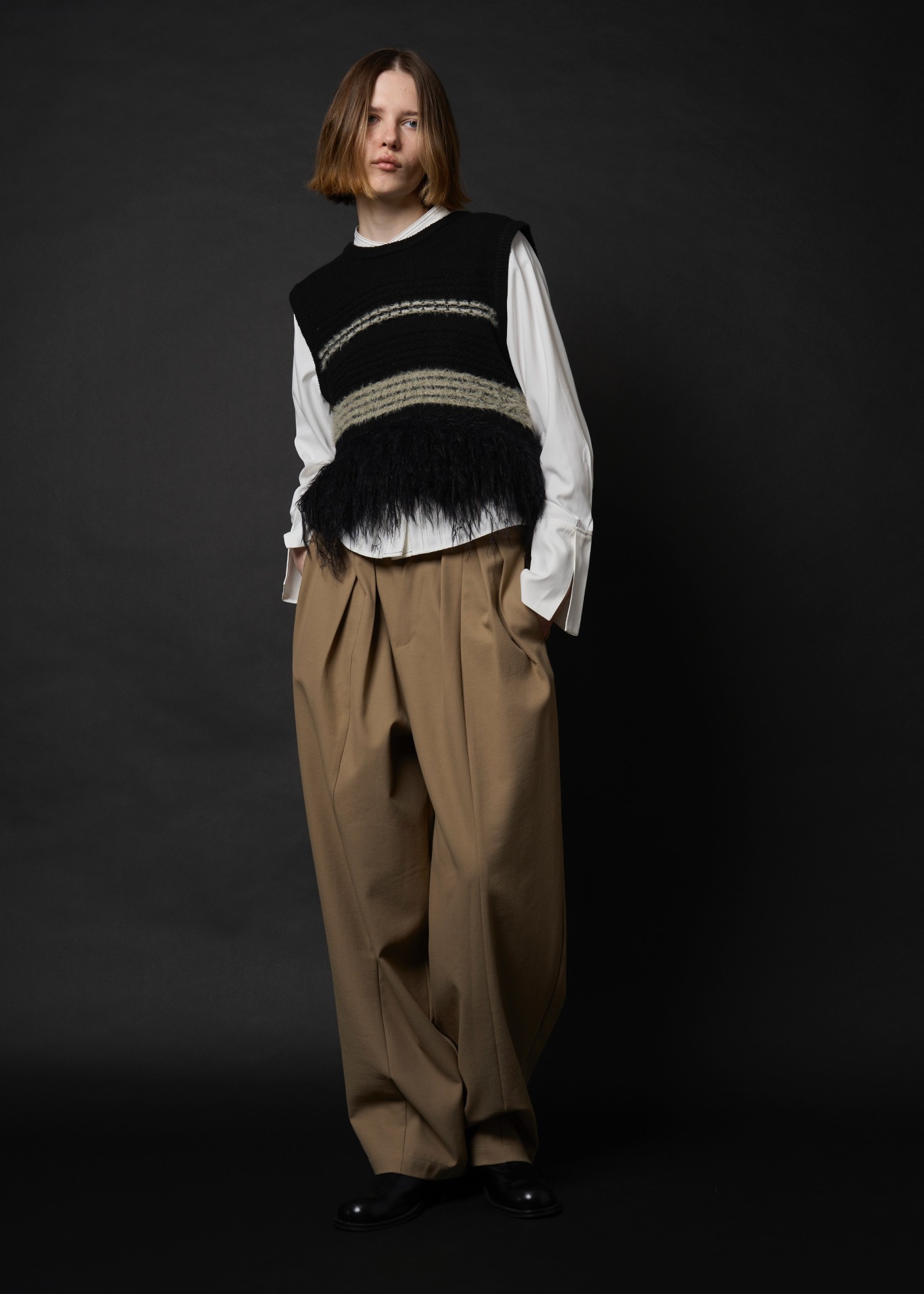 band collar pin tuck short SH