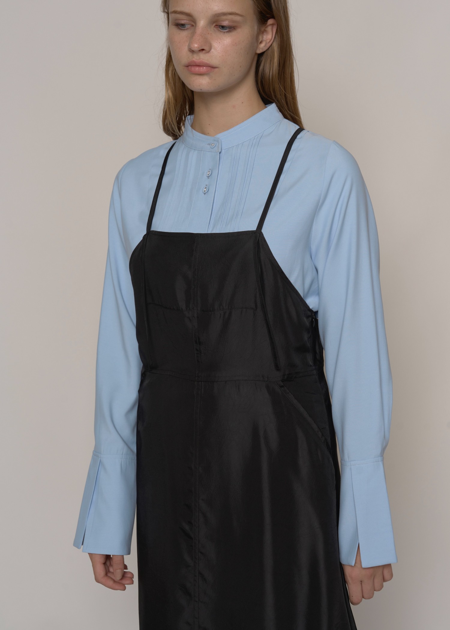 band collar pin tuck short SH