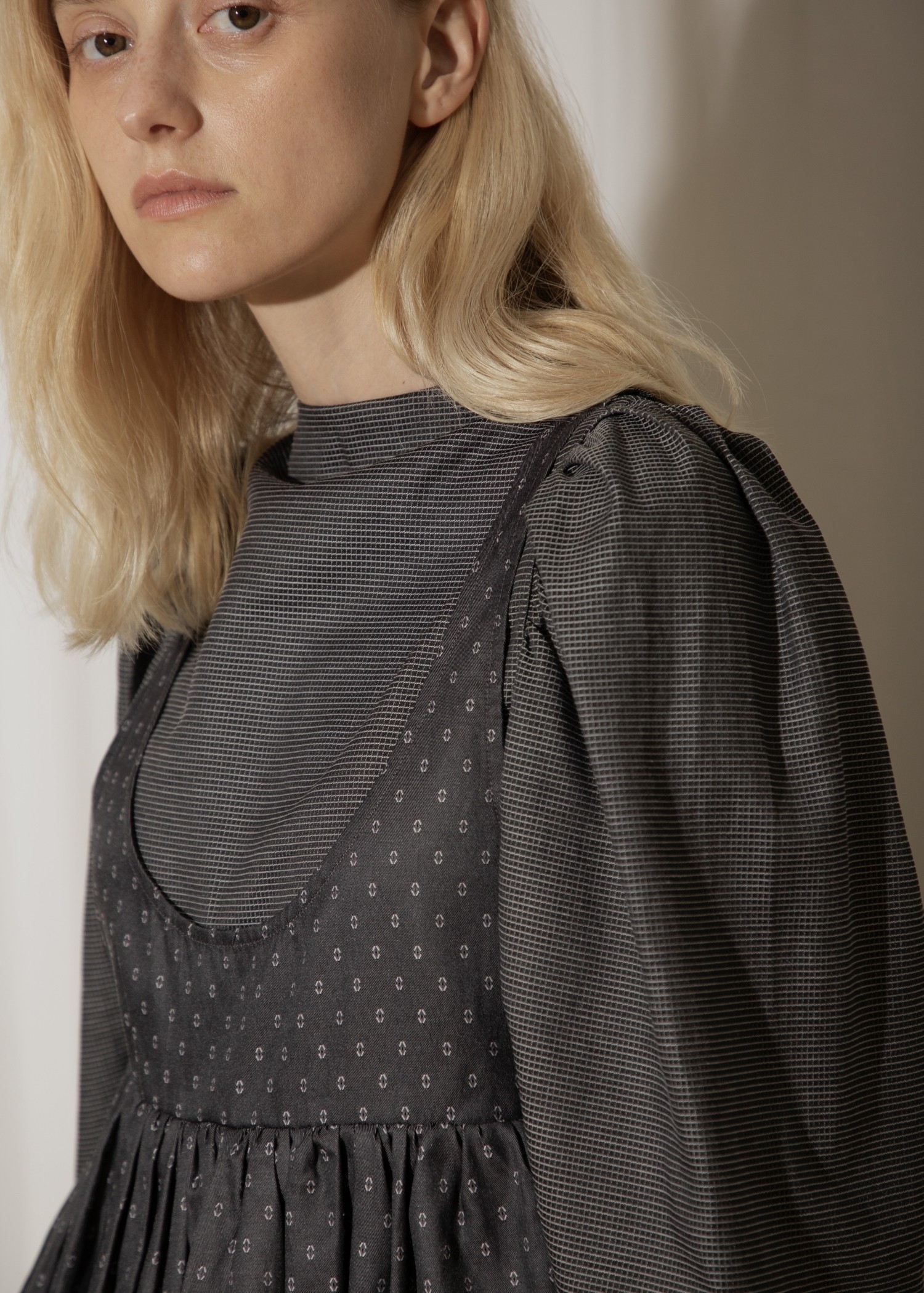 jacquard layered volume sleeve gather BL