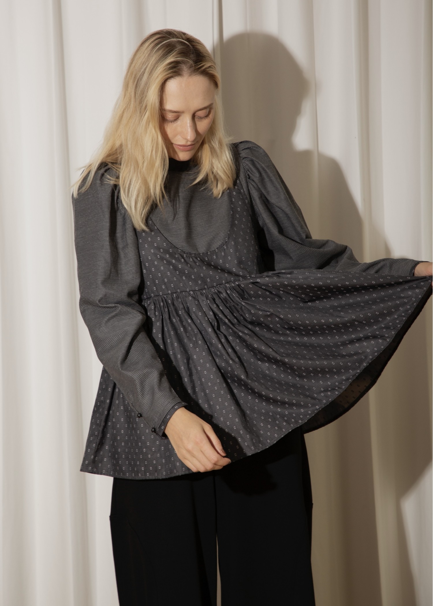 jacquard layered volume sleeve gather BL