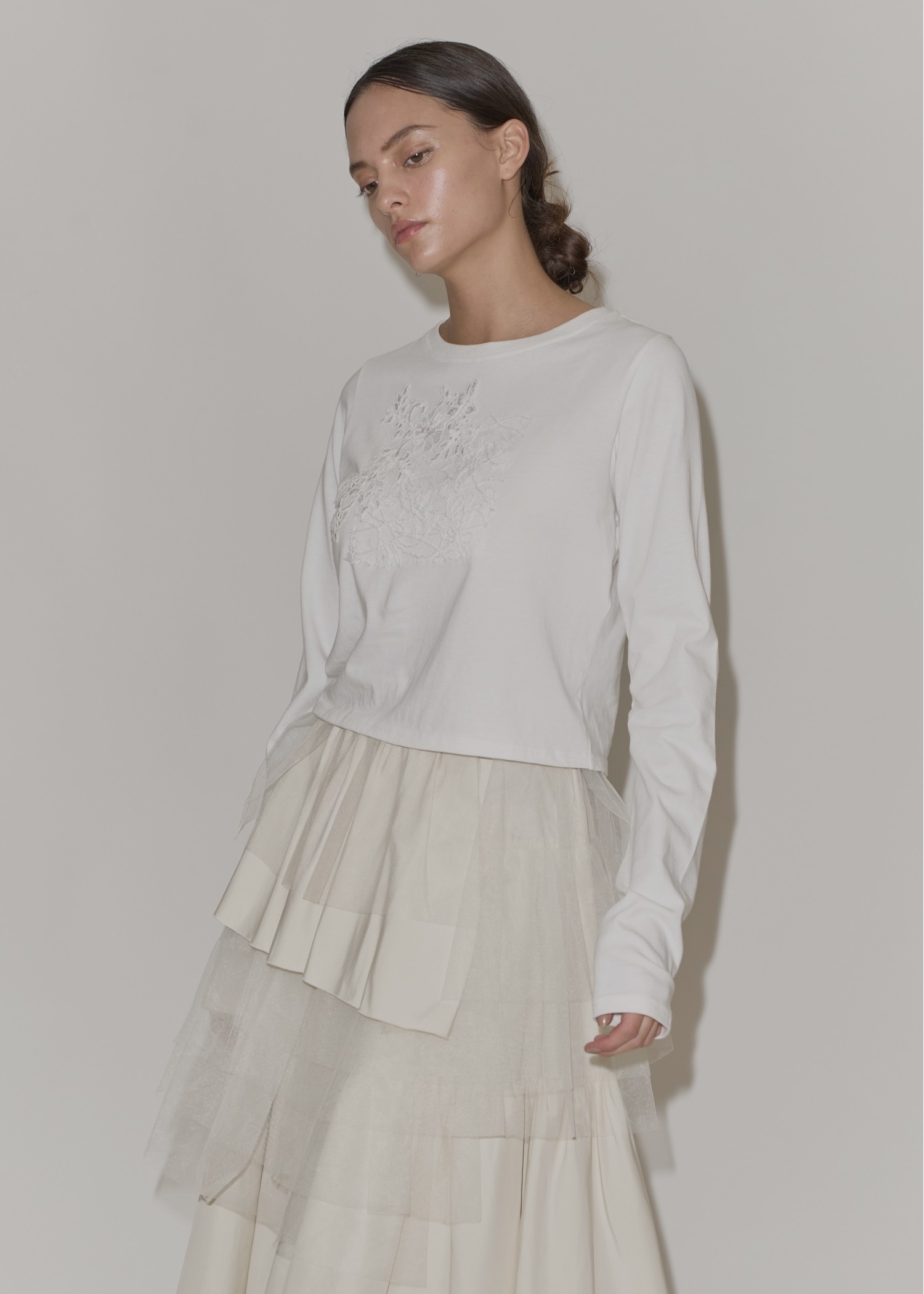 lace motif arrangement long T