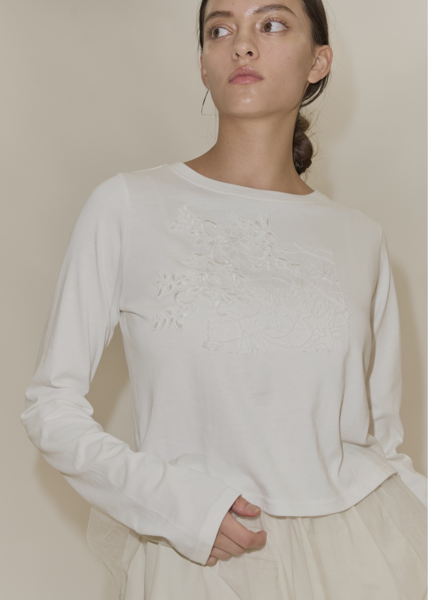 lace motif arrangement long T