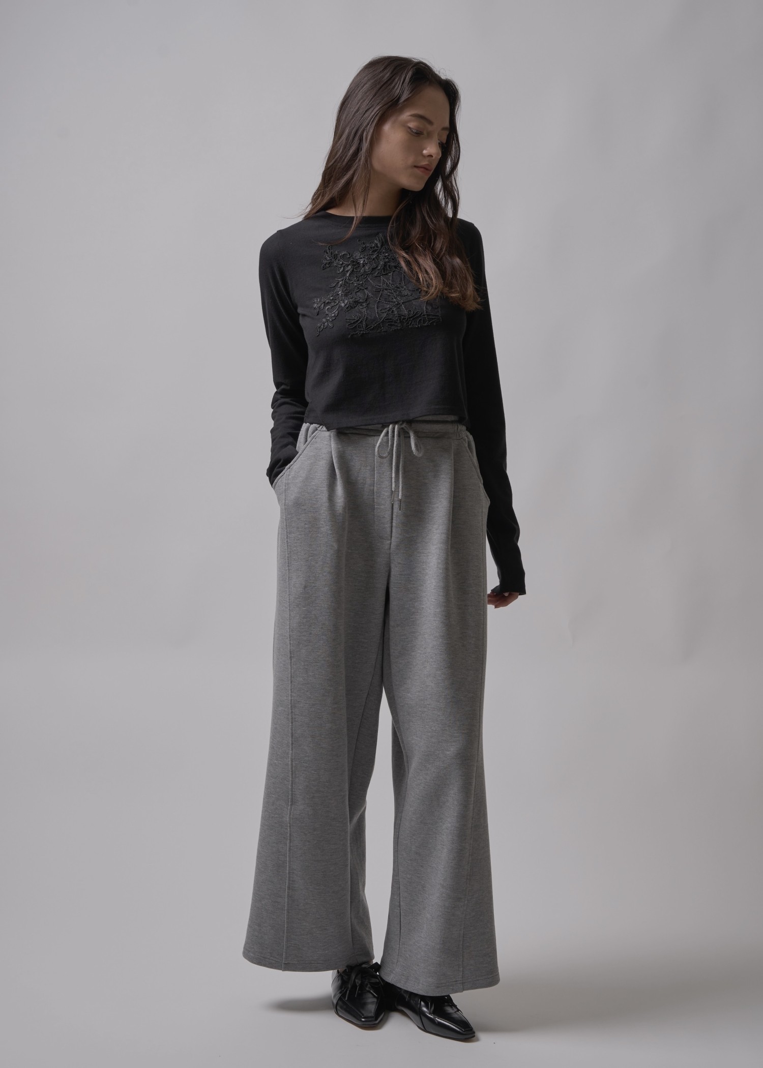 lace motif arrangement long T