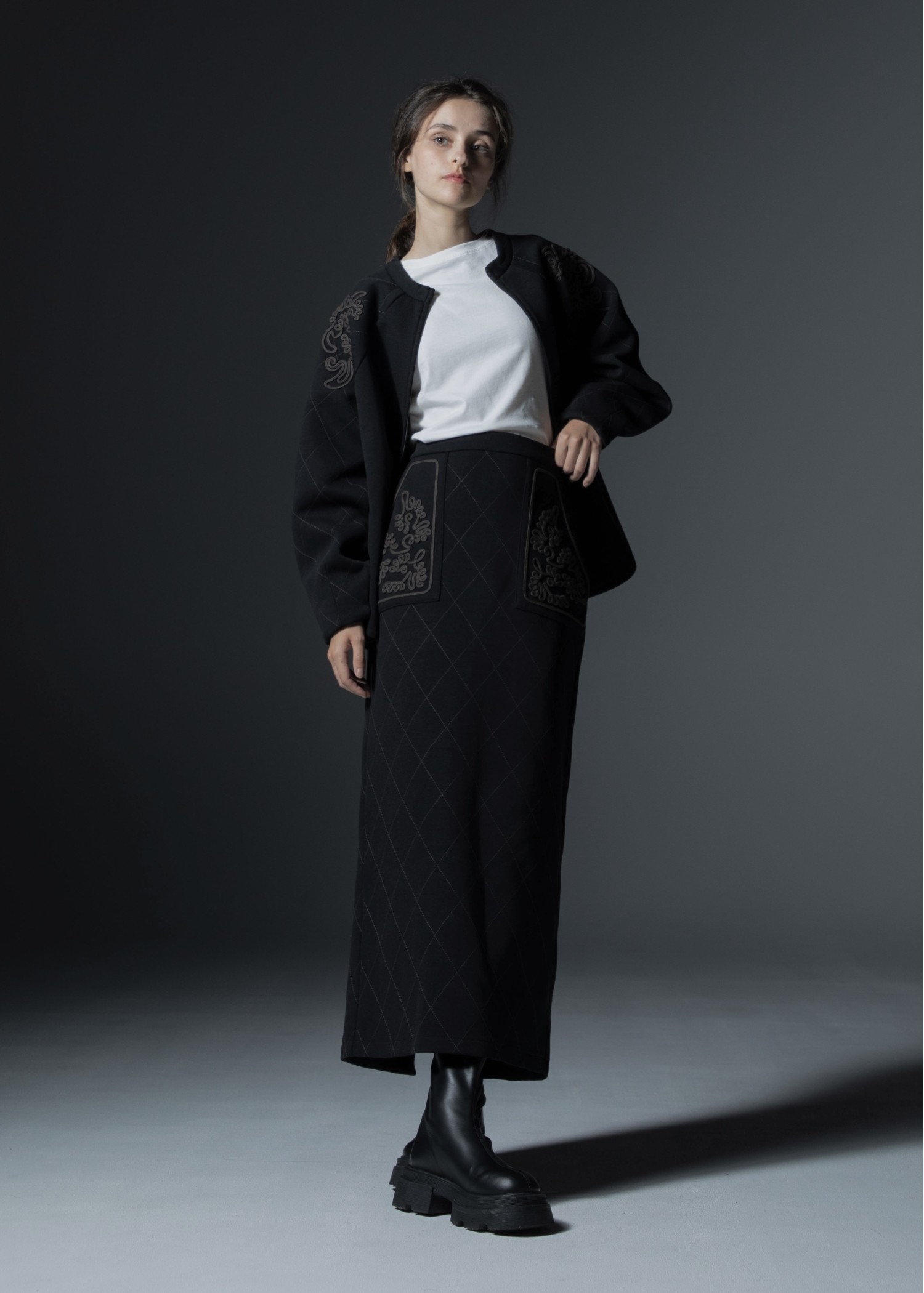 lace motif arrangement long T