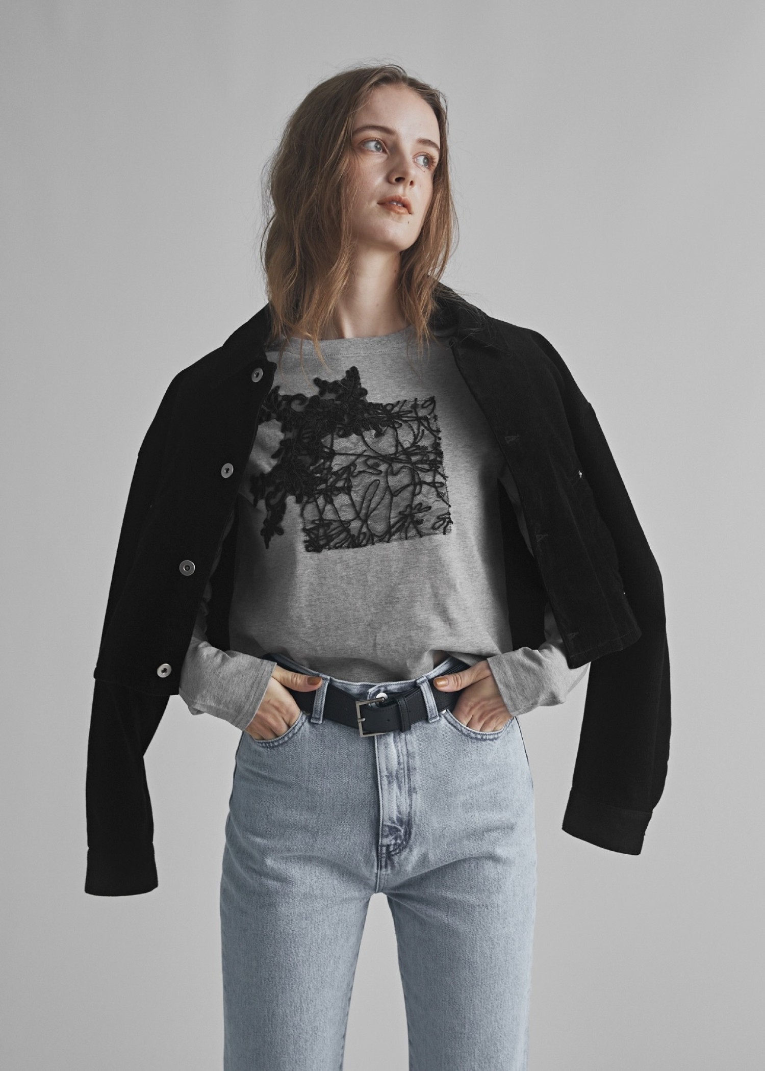 lace motif arrangement long T