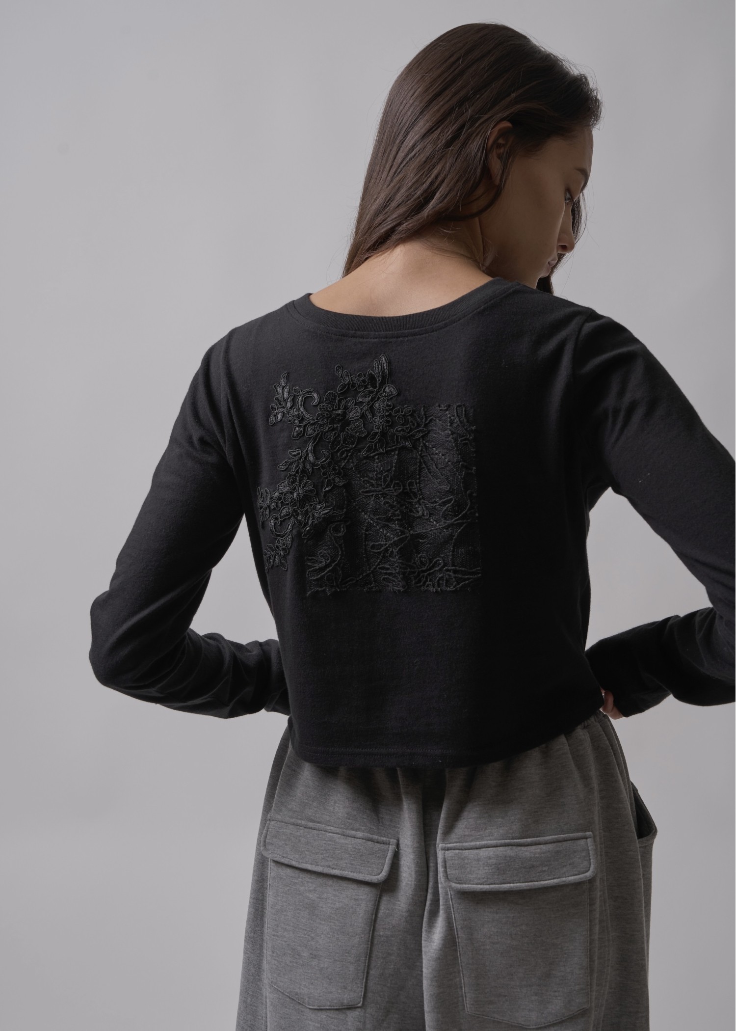 lace motif arrangement long T