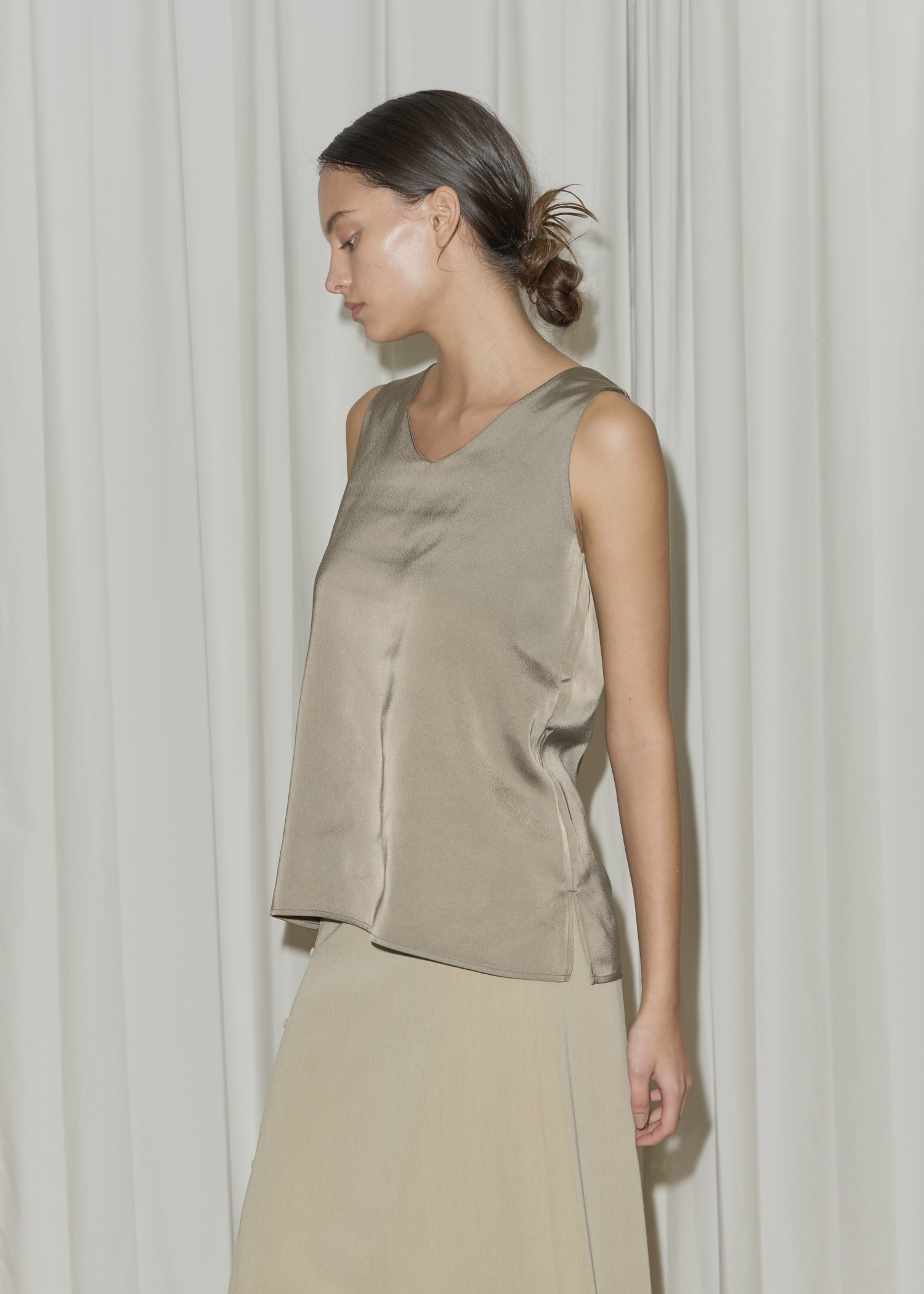 mat satin 2way simple no sleeve tops